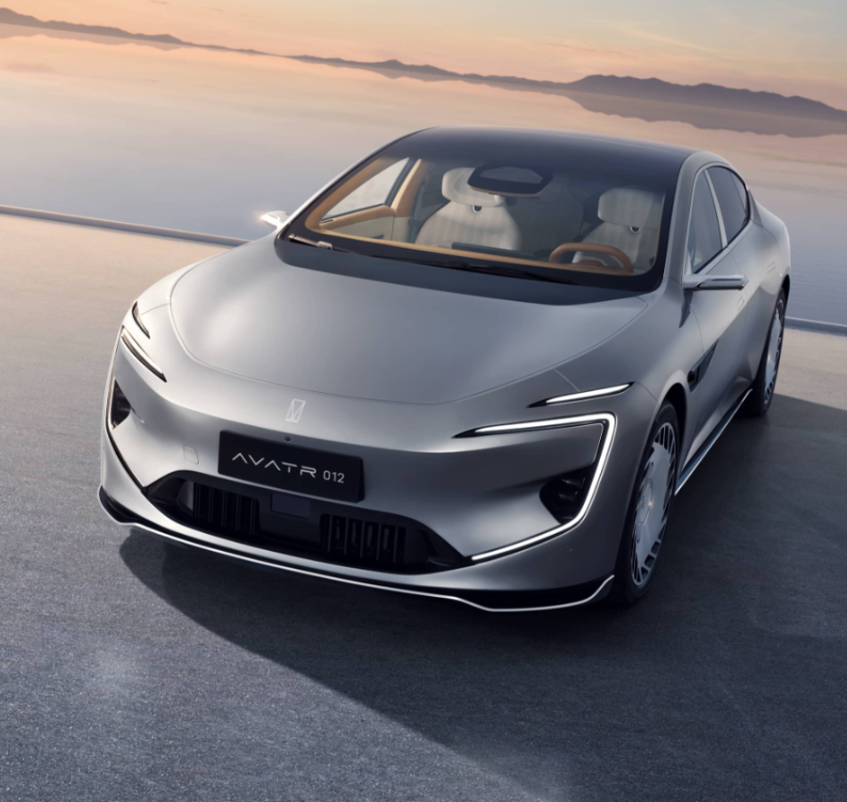 The most luxurious Avatr 012 has debuted in China, priced at $90000Banner