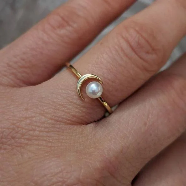 Sterling Silver Moon Pearl Ring