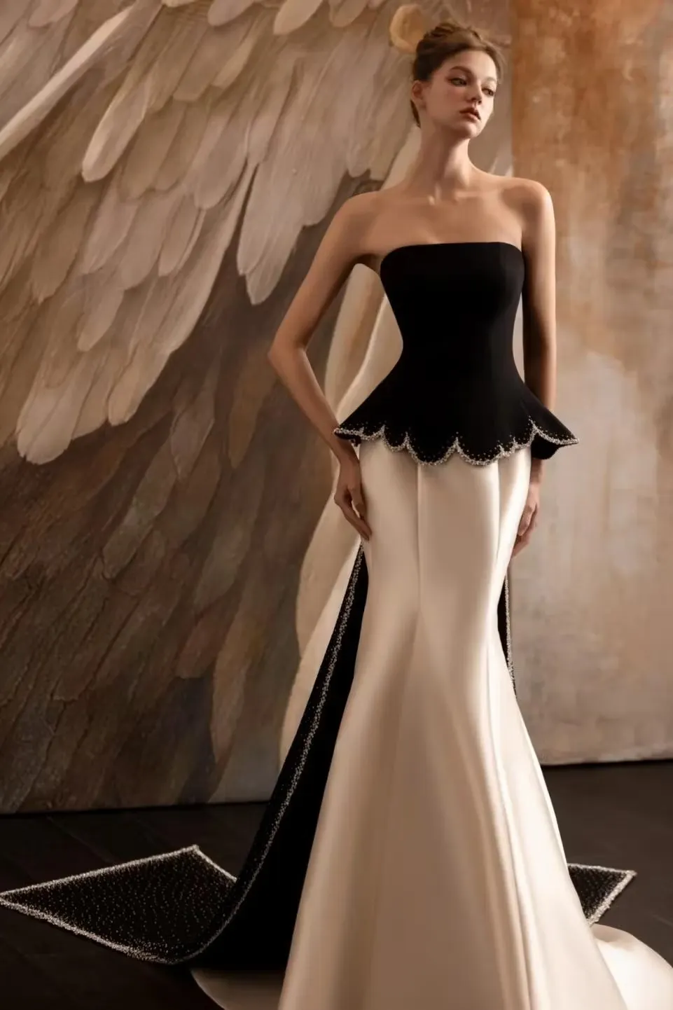 Sparkling Satin Strapless Sleeveless Long Mermaid Prom Dress With Rhinestones Wellcucu ZQ0145
