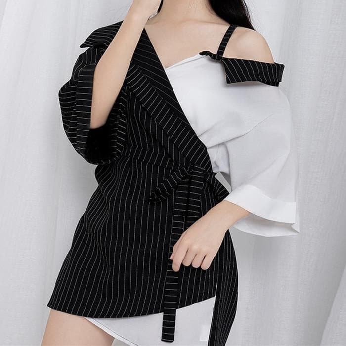 Harajuku Off-Shoulder Stripes Shirt S12781