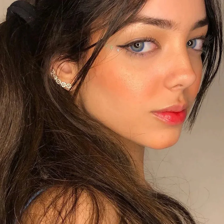 Aprileye kitten Blue