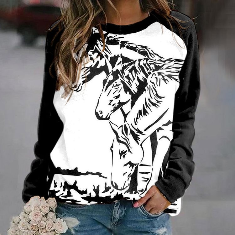 VChics Color Block Horse Print Long Sleeve Sweatshirt
