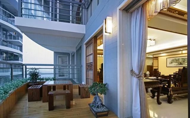 Choosing the Perfect Lighting for Your Balcony: Styles, Wattage, and Inspirations