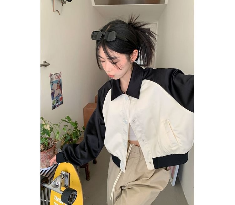 Two Tone Button-Up Cropped Jacket E665