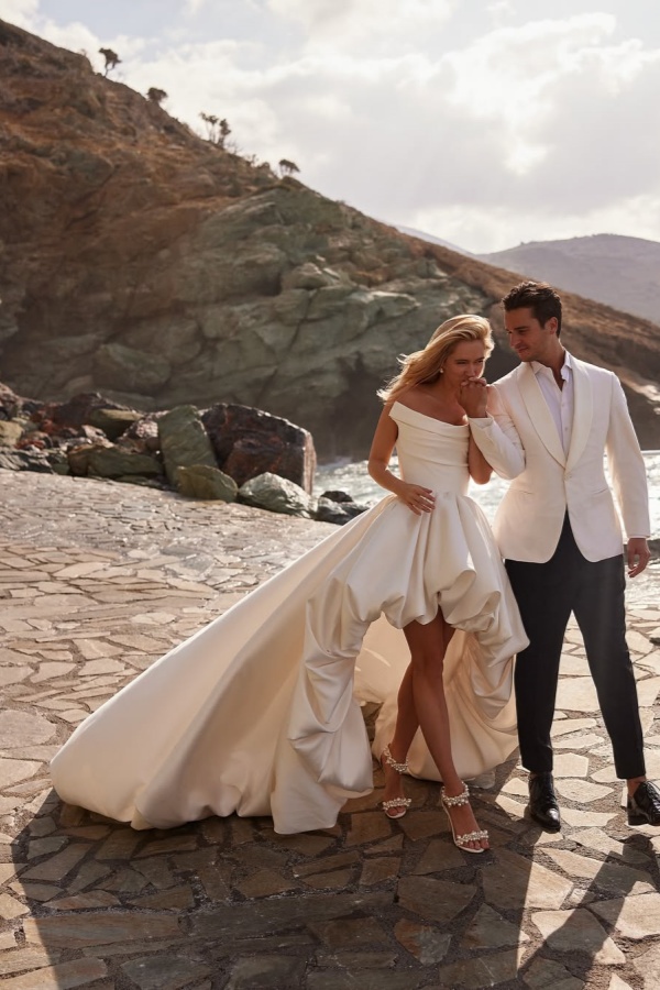 cream and burgundy wedding dress Blush Mermaid Wedding Dresses Ivory Lace Appliqued Trumpet Wedding Dress AWD1226