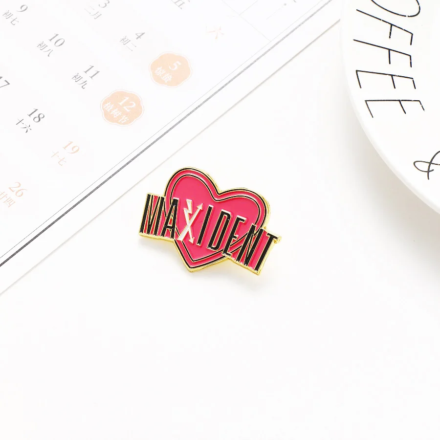 Stray Kids MAXIDENT And PIPI Metal Brooch