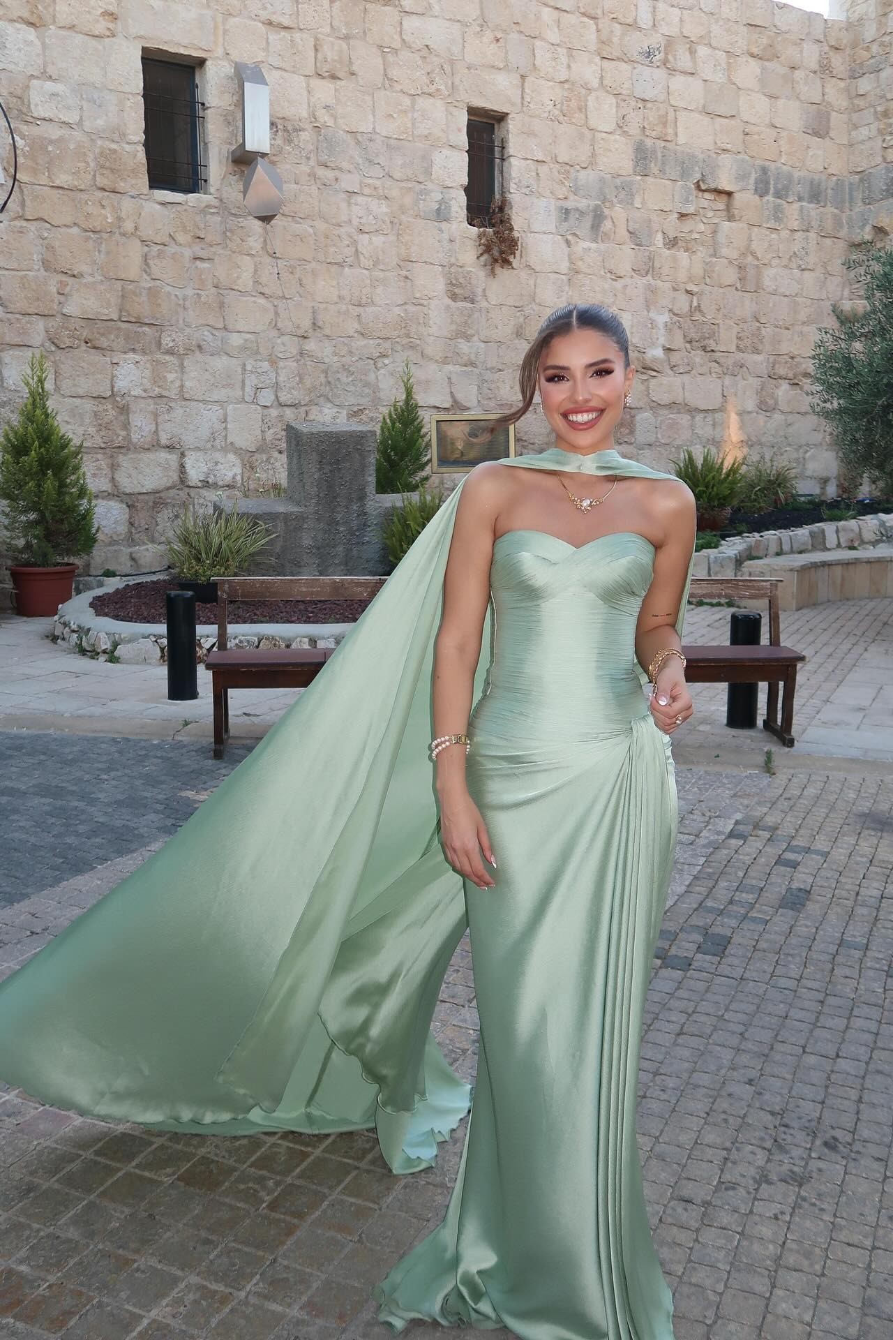 Lvs&Broner Stunning Strapless Sleeveless Long Mermaid Prom Dress With Pleated