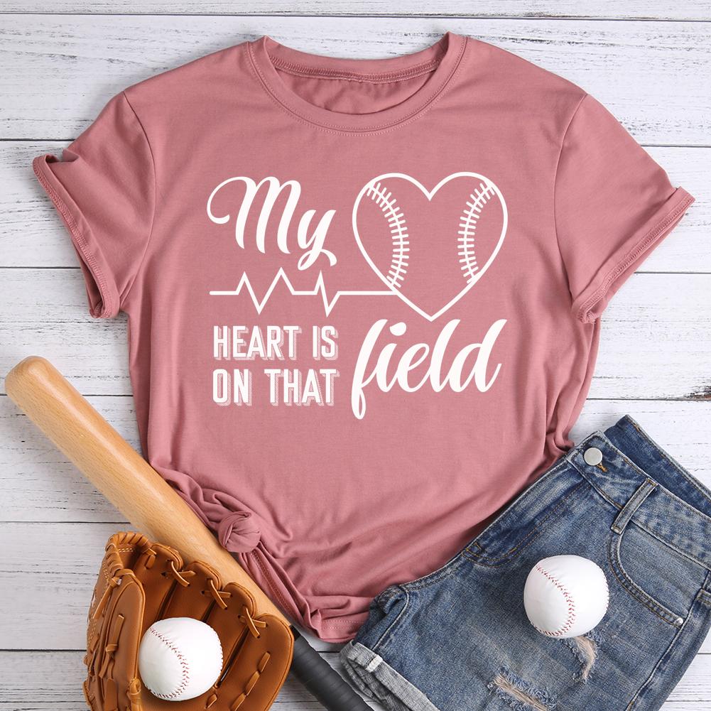 My Heart Is On That Field Round Neck T-shirt-0019918-Guru-buzz