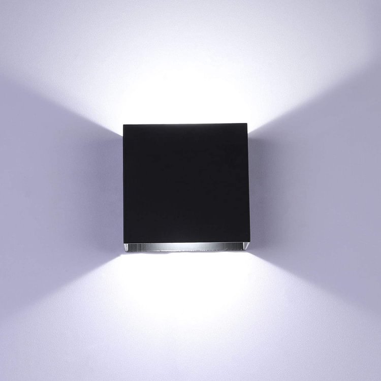Lightess-Focus on affordable & worthable home lights