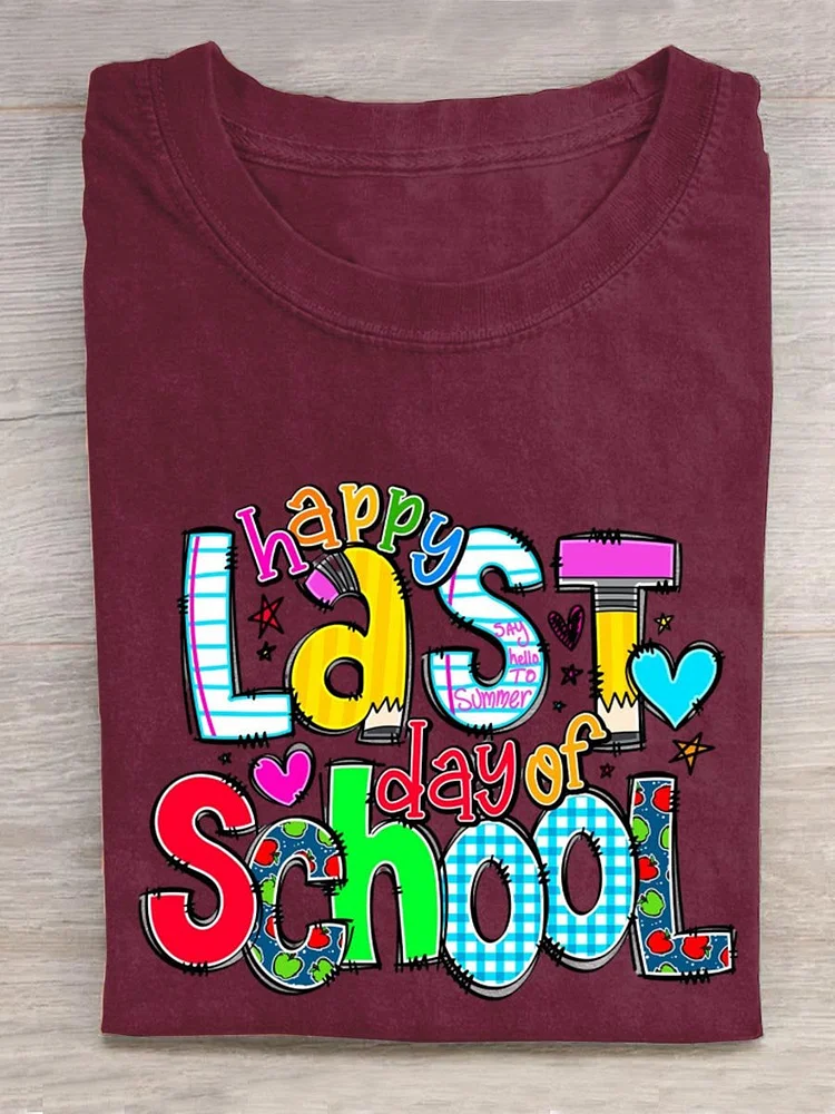 Happy Last Day Of School Teachers Gift Art Design Print T-shirt socialshop