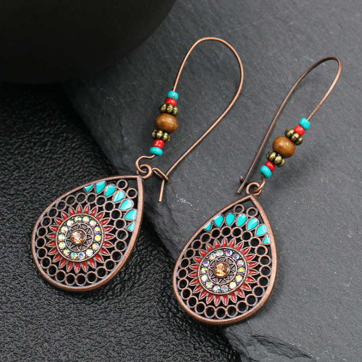 Women's Retro Creative Earrings