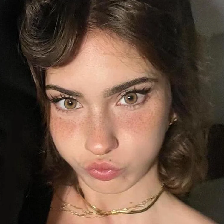 Aprileye Nomi Brown