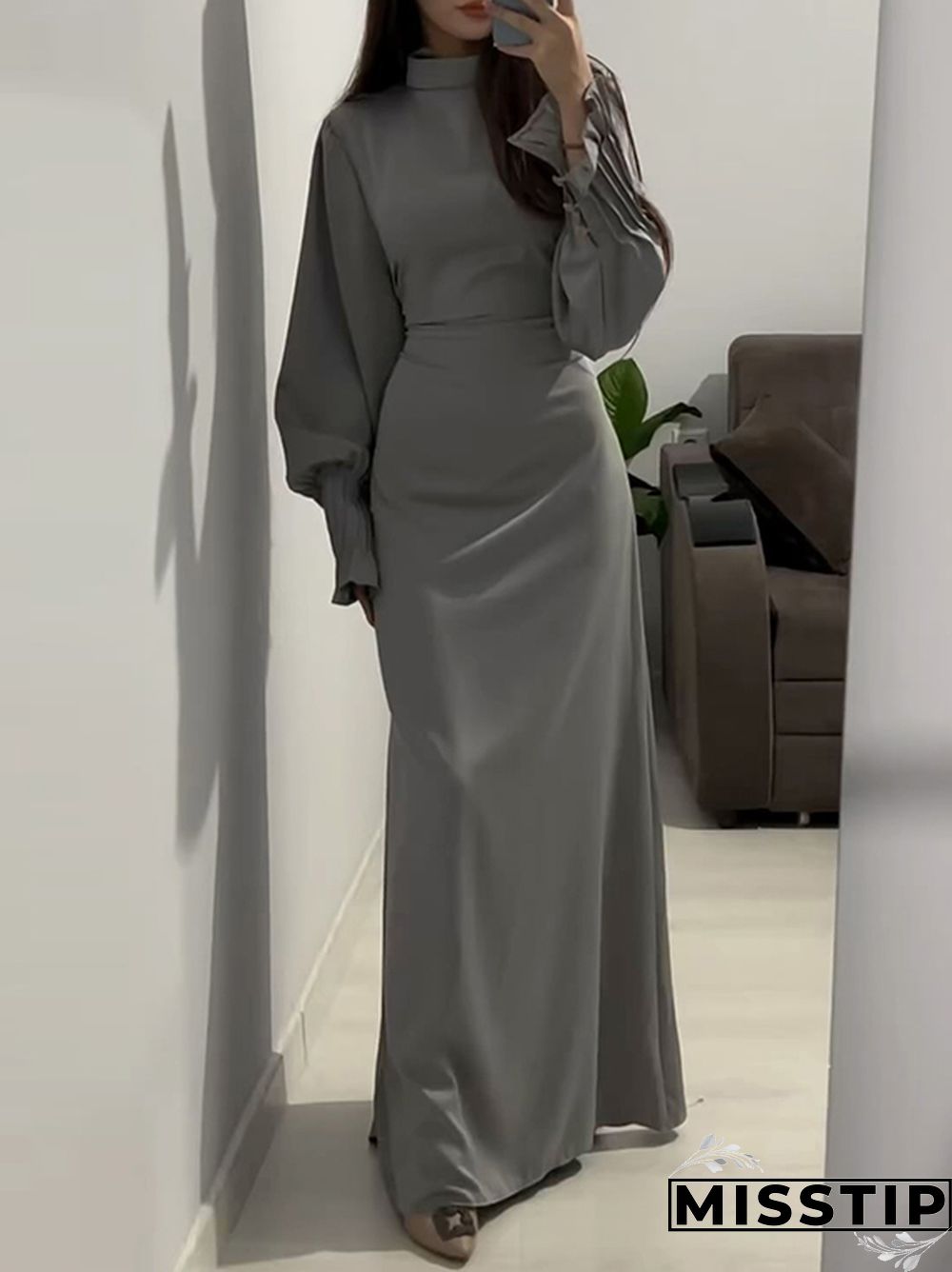 Long sleeve solid round neck maxi dress