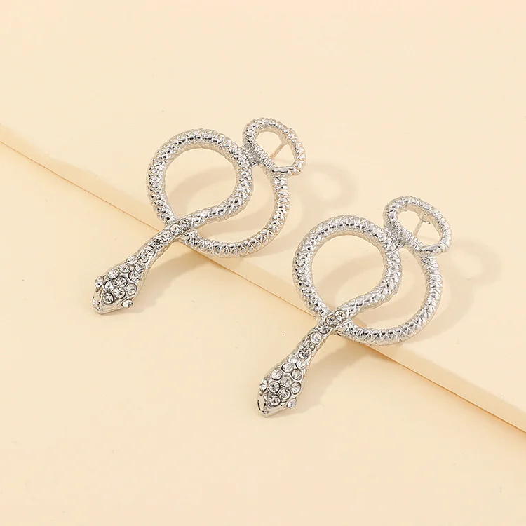 Ez2340 Ornament Exaggerated Personalized Metal Cobra Earrings Creative Popular Snake Stud Earrings