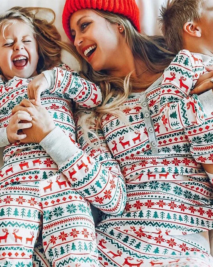Christmas Deer Snowflake Printed Pajamas shopify Stunahome.com