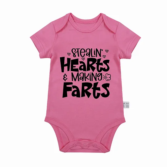 【0M-24M】Adorable Baby Bodysuit With Fun "Stealin' Hearts & Making Farts" Print