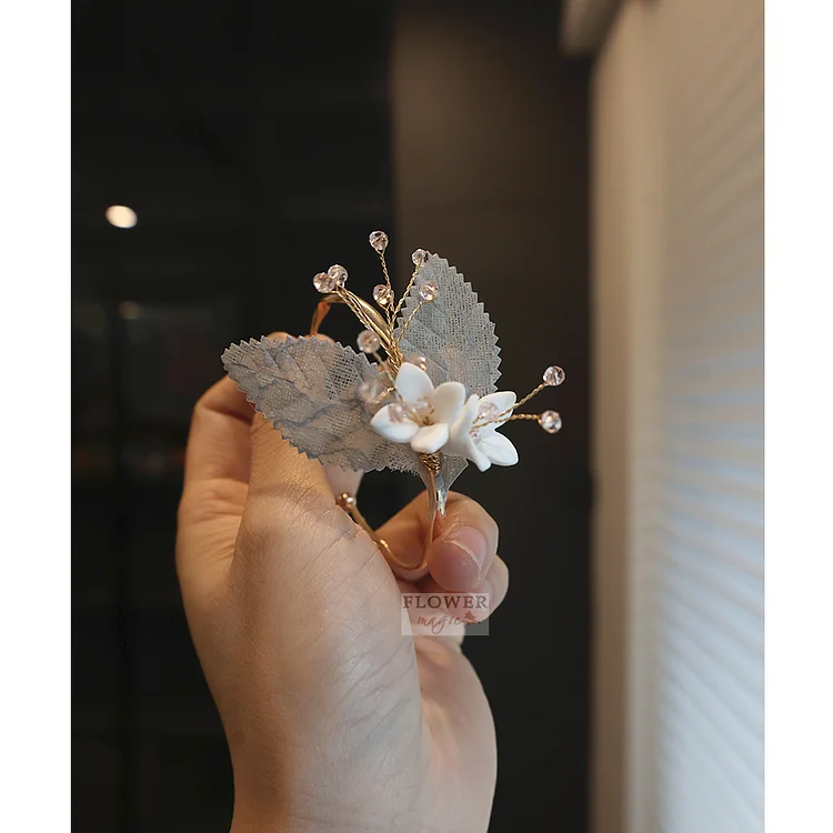 Pink Fog Sea/beautiful cute Korean style crystal yarn bride and bridesmaid sisters United wedding simple wrist flower bracelet 花之魔法 ldooo