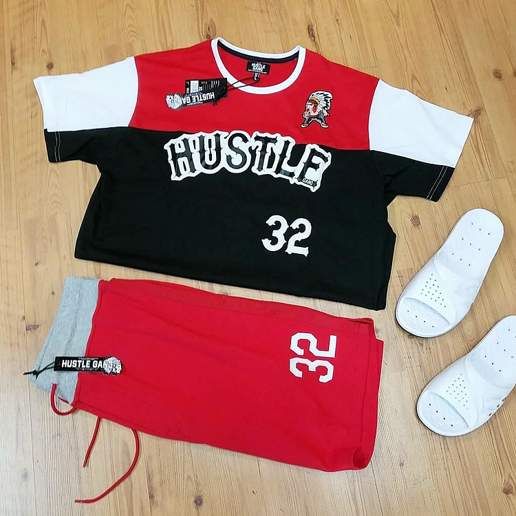 Red and black fashion hustle Gang printed short sleeve suit