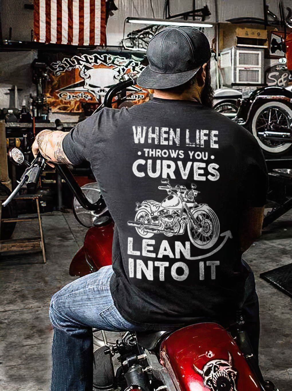 When Life Throws You Curves Lean Into It Printed Men's T-shirt - Devcarry
