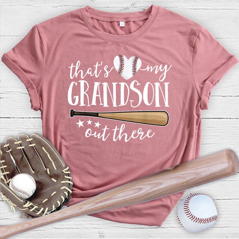 That‘s my grandson out there T-Shirt Tee -07020-Guru-buzz