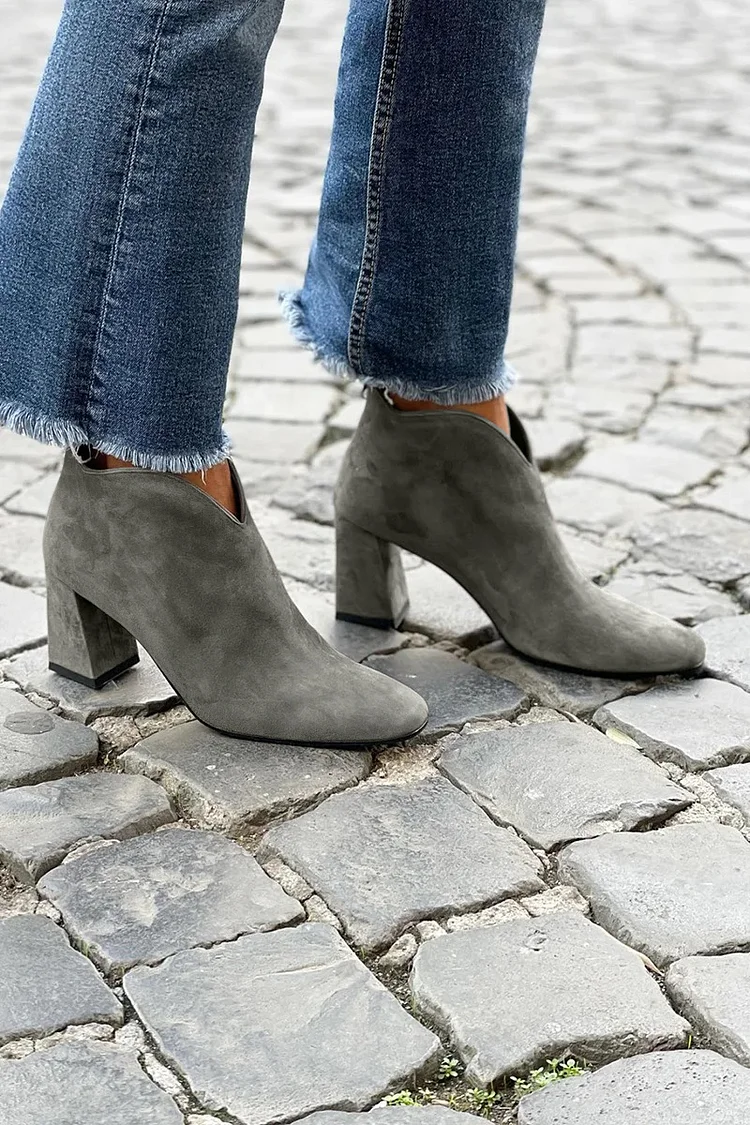 Casual V Groove Round Toe Grey Chunky Heels Boots