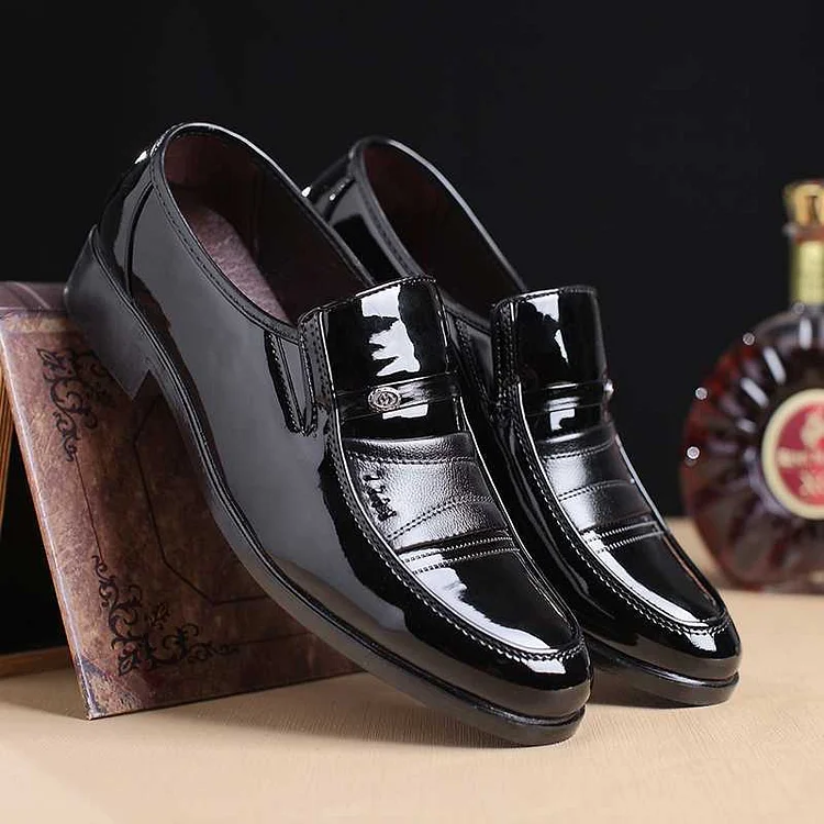 New trendy men's shoes Men's leather shoes men's glossy casual shoes