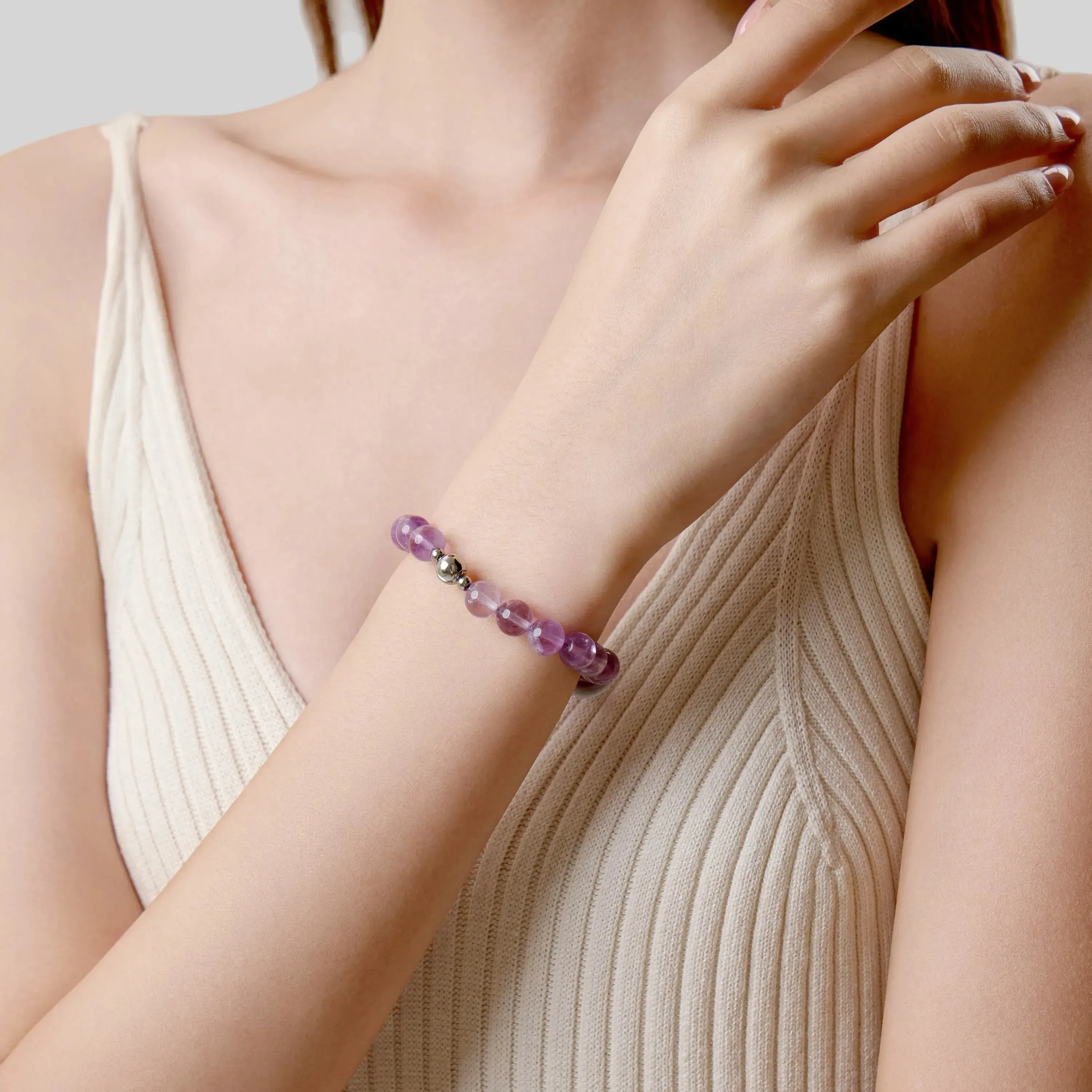 Light Amethyst — Magnetic Clasp Bracelet (8mm)