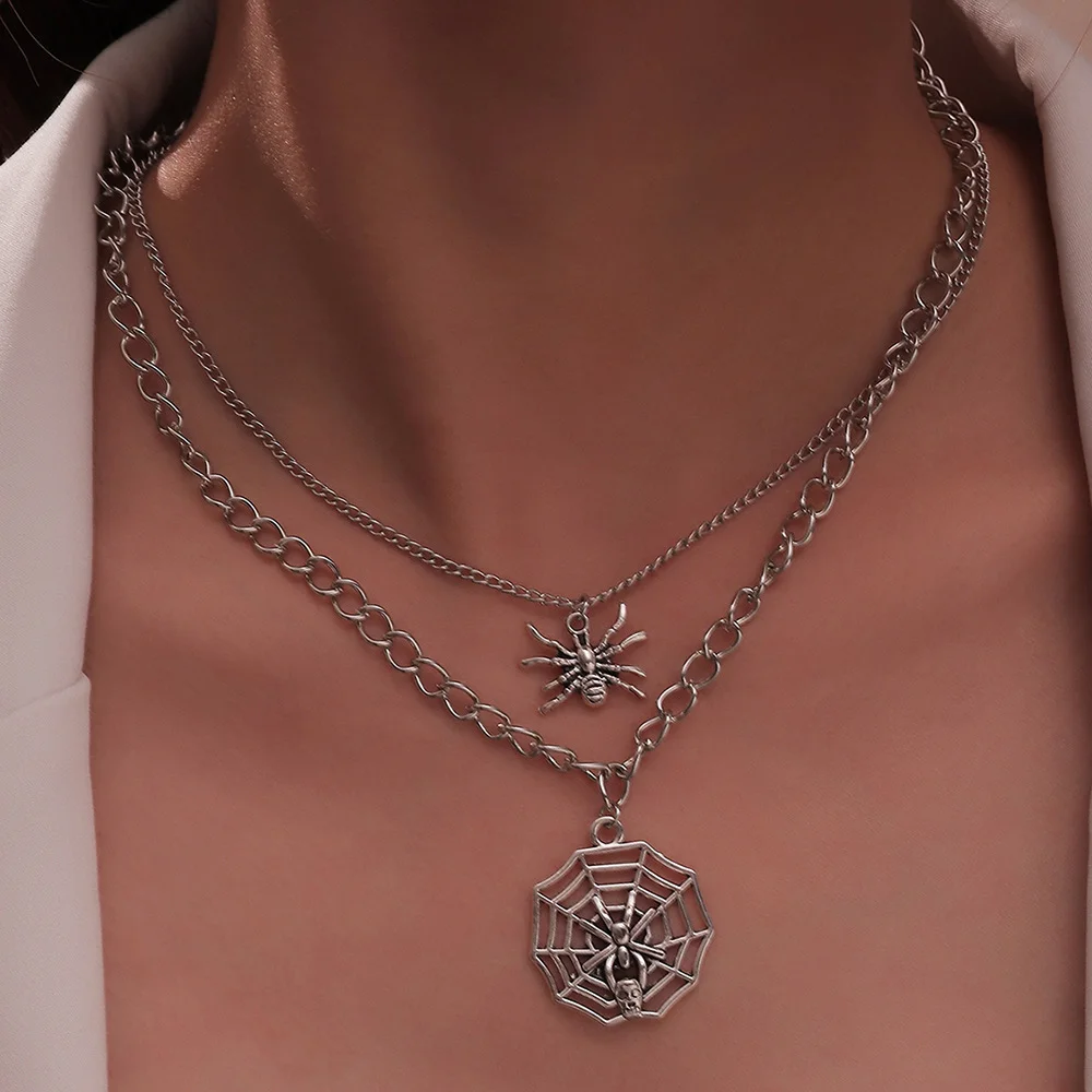 Personality multilayer spider hollow necklace