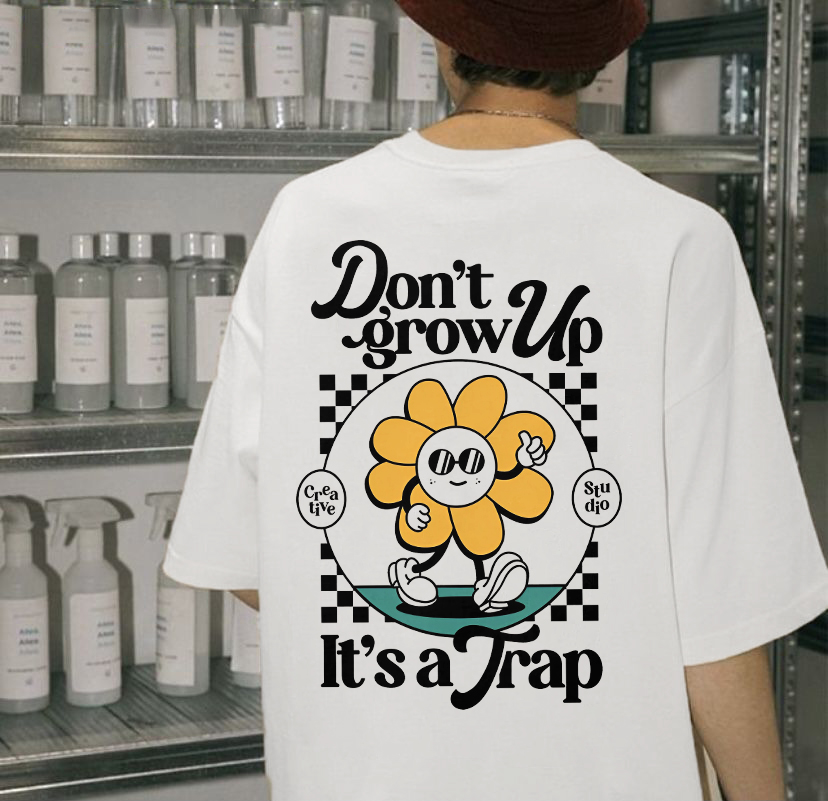 取寄 | Don’t Grow Up...It’s a Trap | Denis DiBlasio ( ビッグバンド | 譜 ) Don\u0027t Grow Up, It\u0027s a Trap T-shirt - Happy Llama