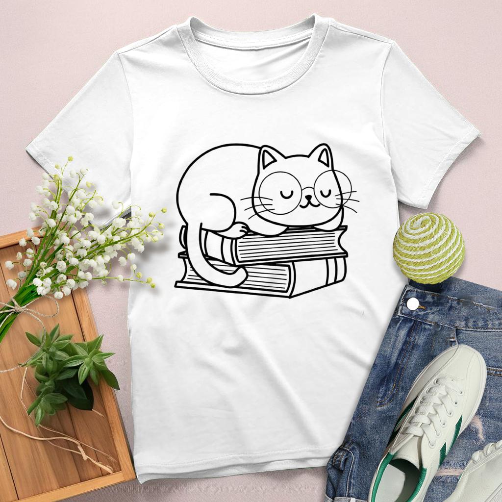 Cats and books are my favorite Round Neck T-shirt-0025185-Guru-buzz