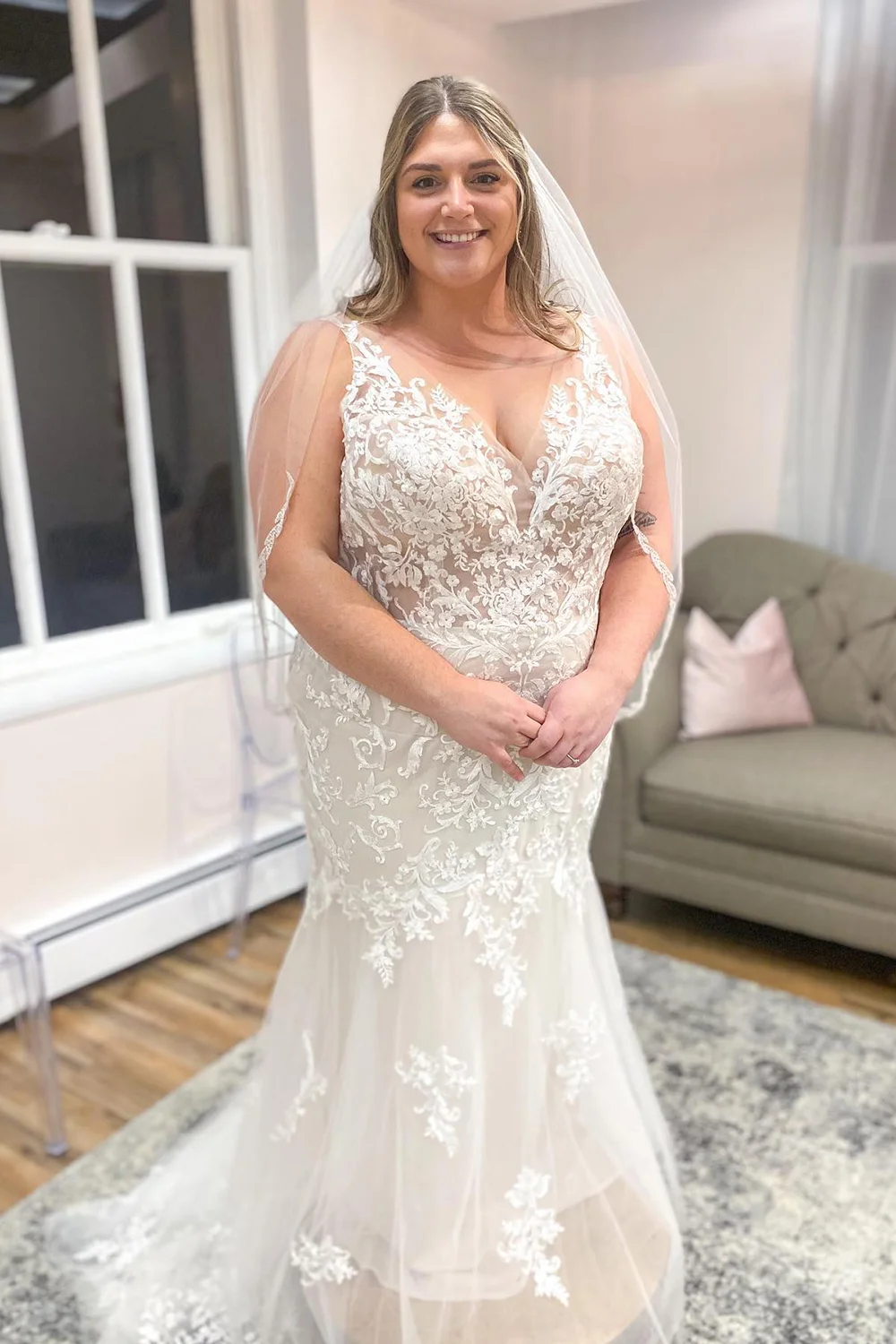 Miabel Elegant Spaghetti Straps Mermaid V-neck Wedding Dress With Appliques Lace Tulle