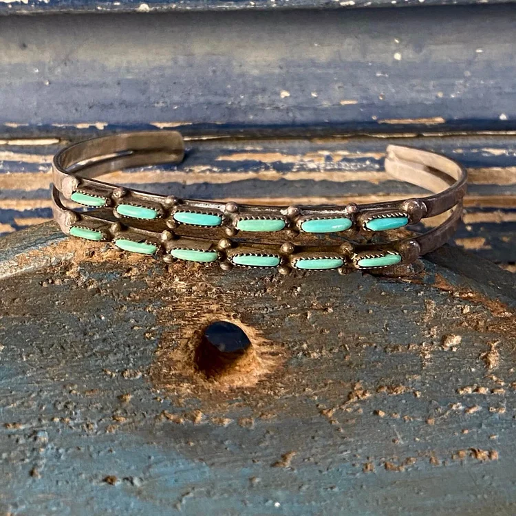 Vintage Zuni Needlepoint Turquoise Cuff Bracelet In Sterling Silver