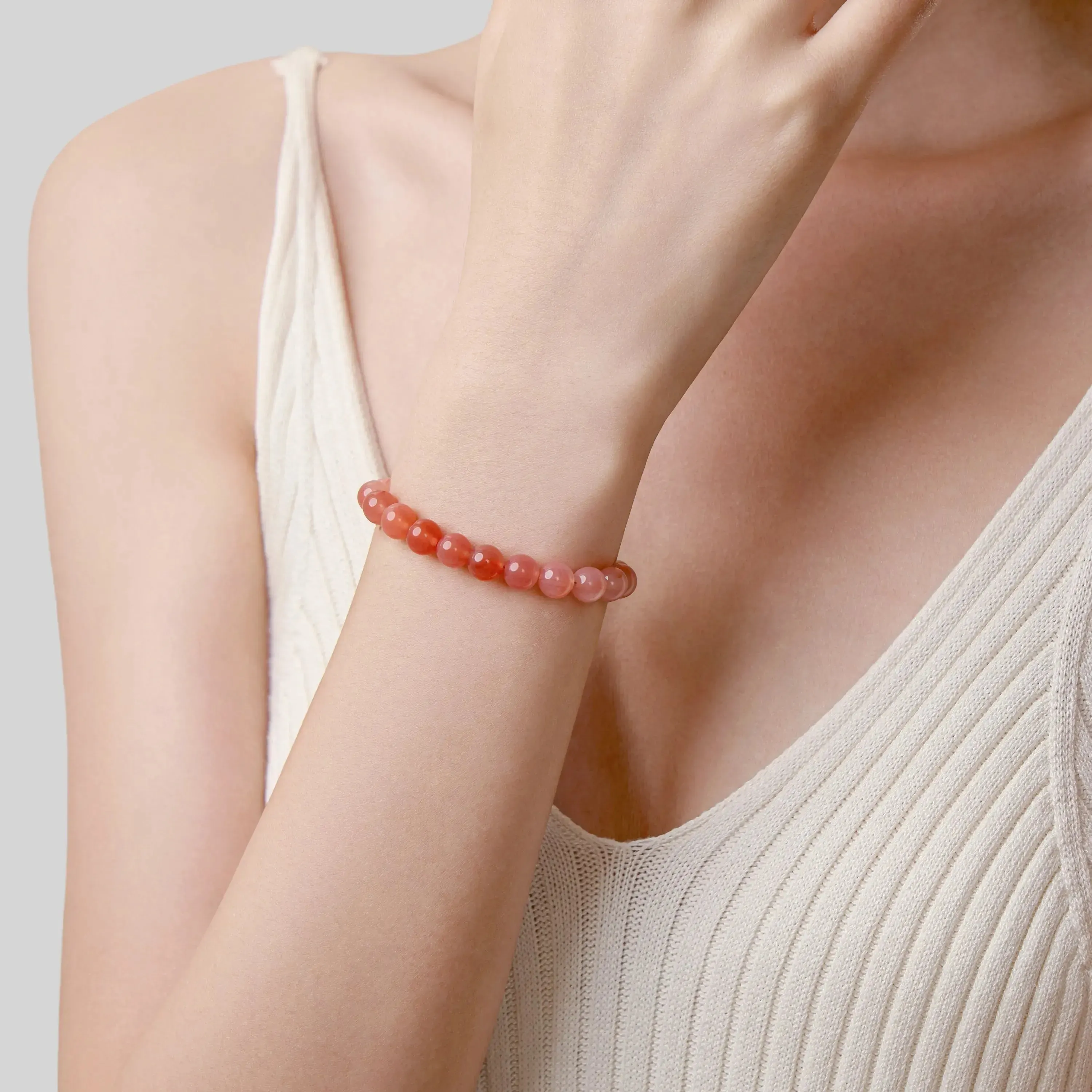 Red Agate Gradient — Magnetic Clasp Bracelet (8mm)