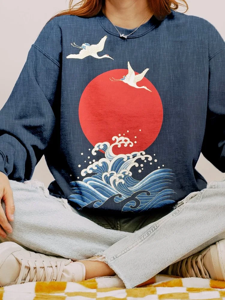 Women's Japanese Sun and Cranes Art Vintage Cozy Sweatshirt