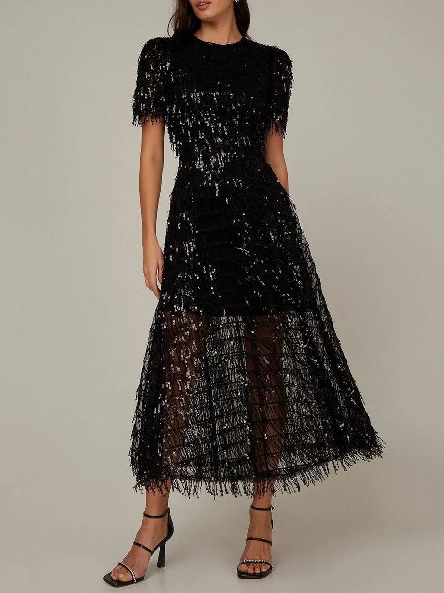 A-line sequined dress with round neck and short sleeves