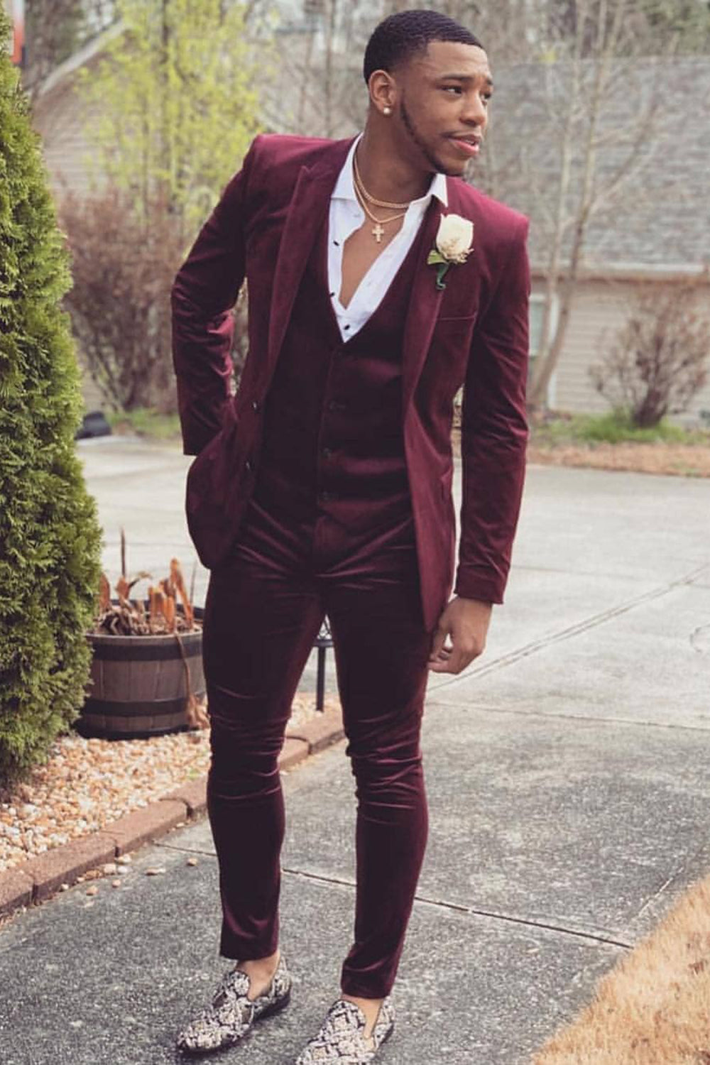 Hellymoon Burgundy Prom Tuxedo Peak Lapel Single Breasted 3 Piece Men s 