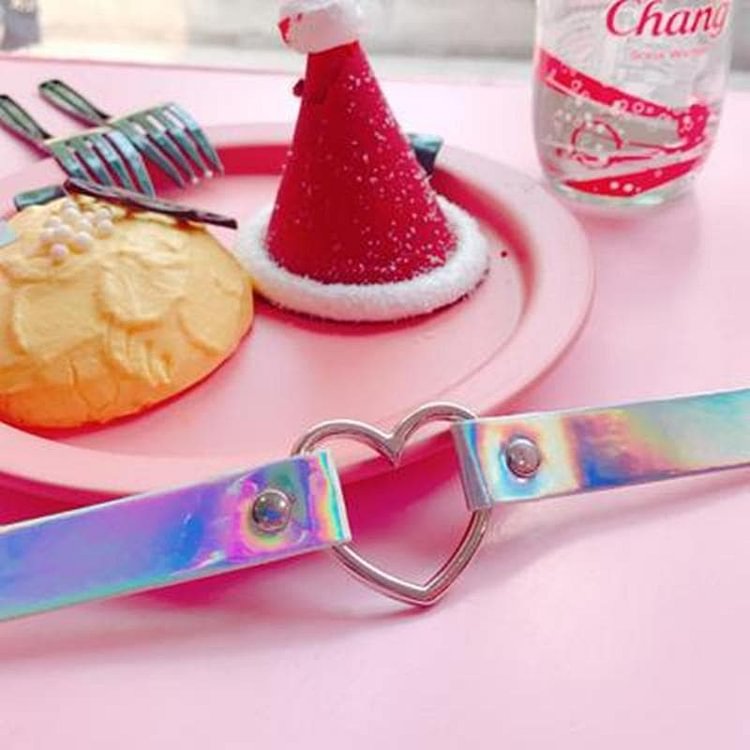 4 Colors Harajuku Hologram Heart Choker SP1812551