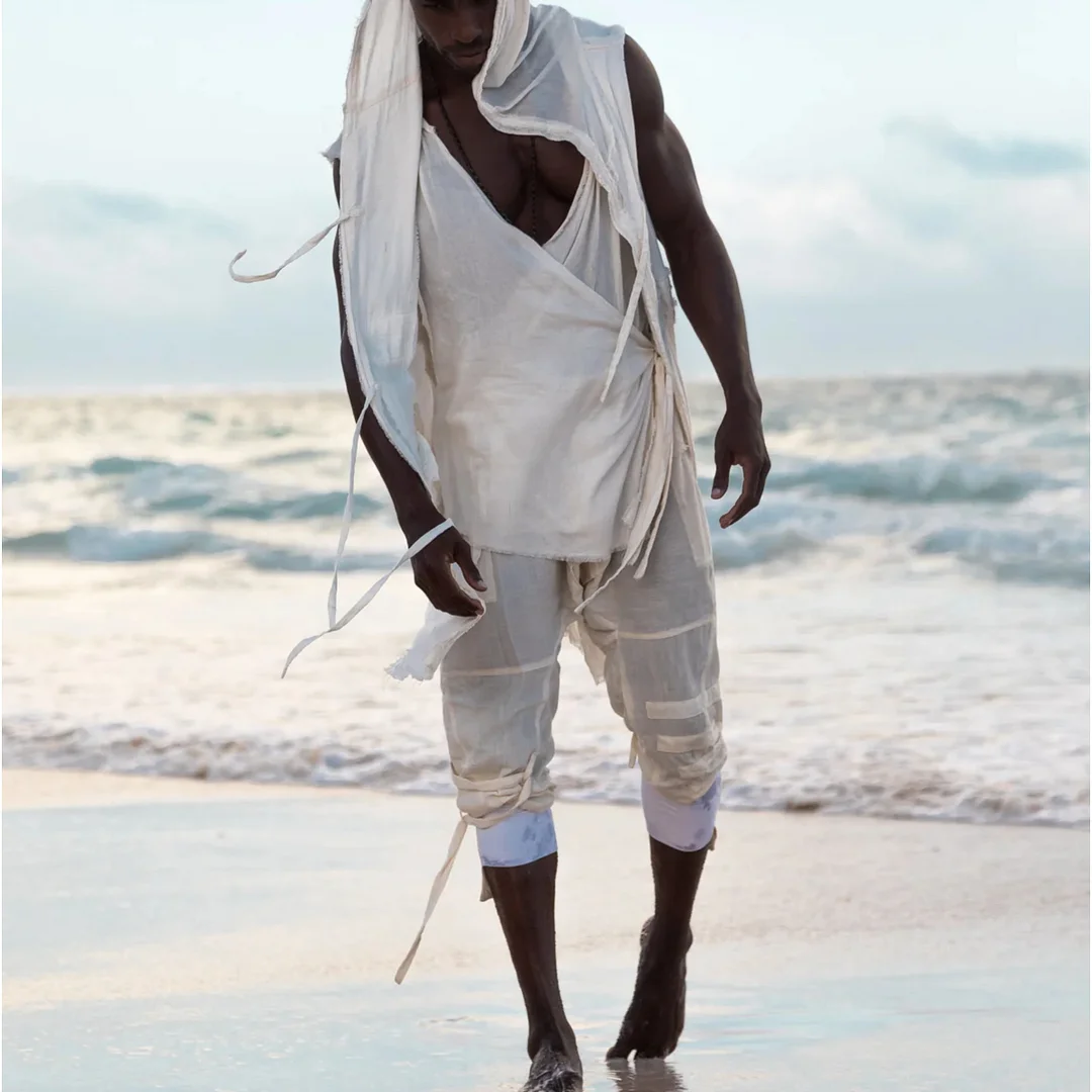 Sleeveless Hooded Kimono-inspireuse