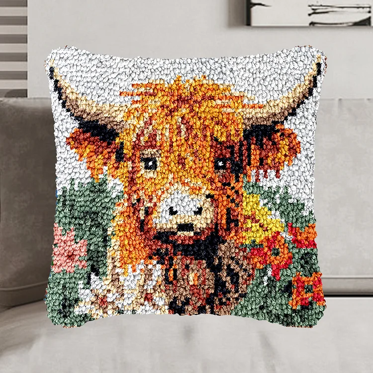 Highland Cow Pillowcase Latch Hook Kit for Adult, Beginner and Kid veirousa
