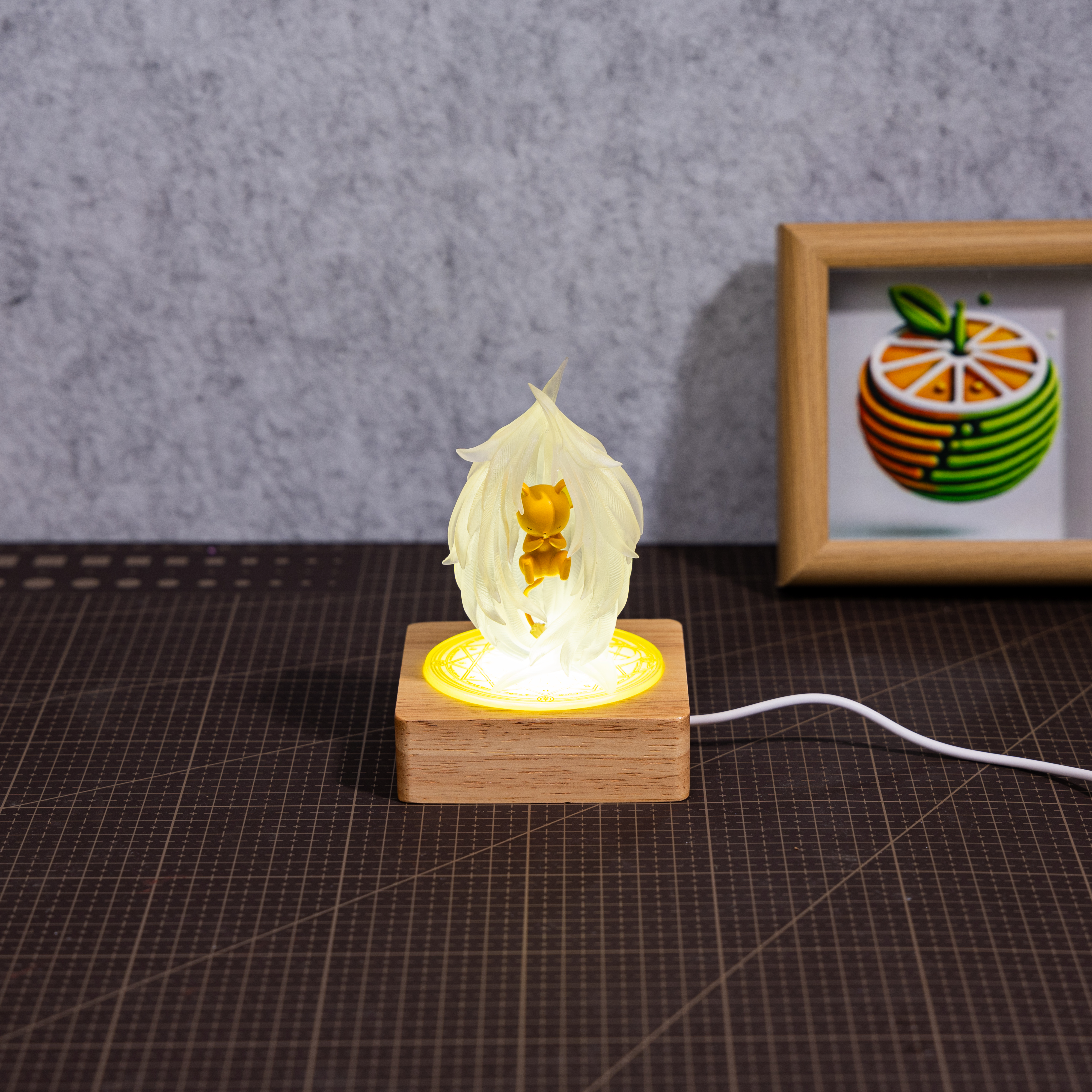 Sakura-glowing night light