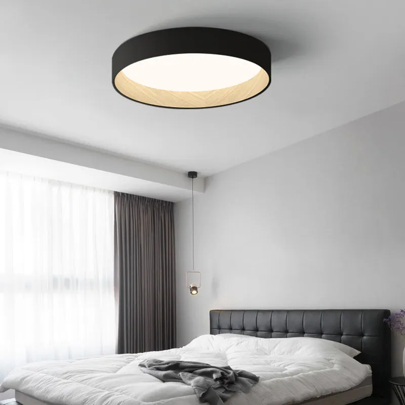 Quinn Modern Round Flush Mount Ceiling Light