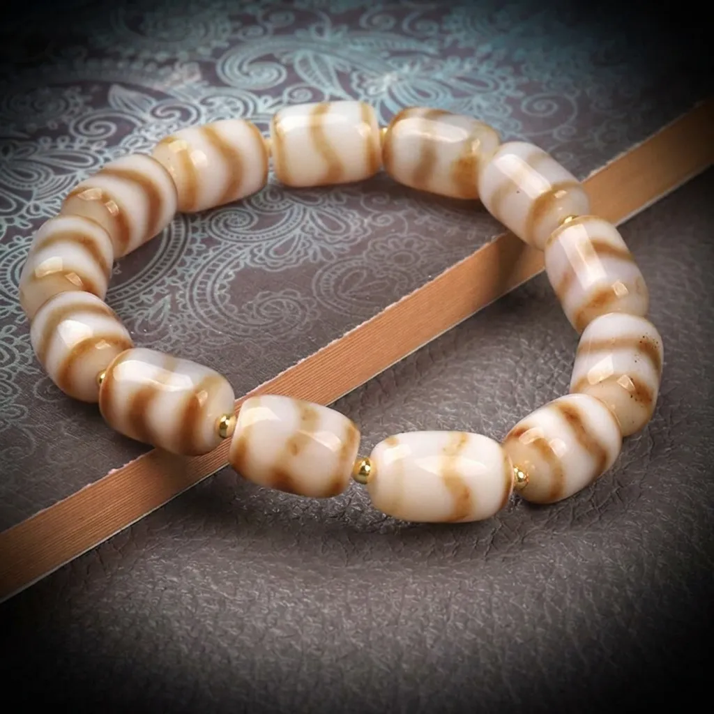 JiStones Mystic Heritage - Vintage Agate & Dzi Bead Bracelet Heritage Amber