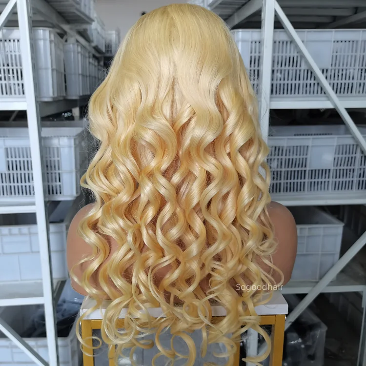 22“ Blonde Wave HD Lace 13x4 Lace Frontal Wig