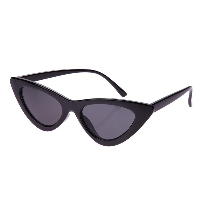 Fashion Shades Vintage Women Cat Eye Outdoor Glasses Triangle Sunglasses, White frame all grey slices, 501 Original
Fashion Shades Vintage Women Cat Eye Outdoor Glasses Triangle Sunglasses, White frame all grey slices, 501 Original