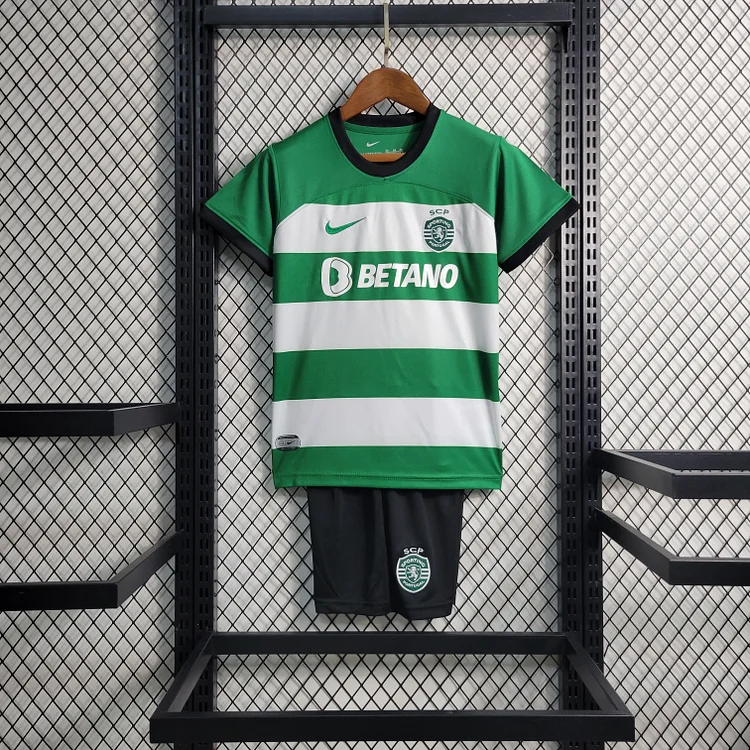 Sporting Lissabon Home Shirt Kit Kids & Junior 2023-2024