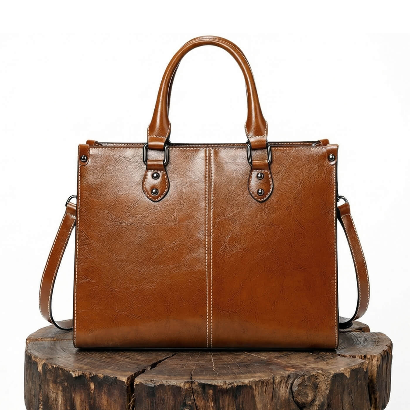 Closing Sale | Camilla’s Structured Carry | Handbag