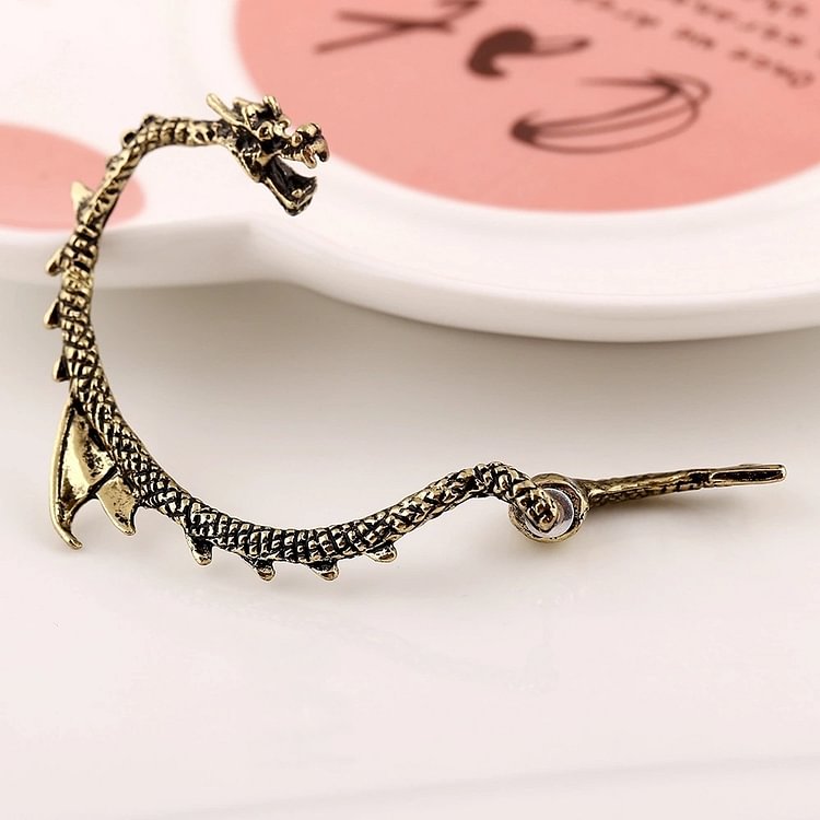 Retro Punk Flying Dragon Ear Hook