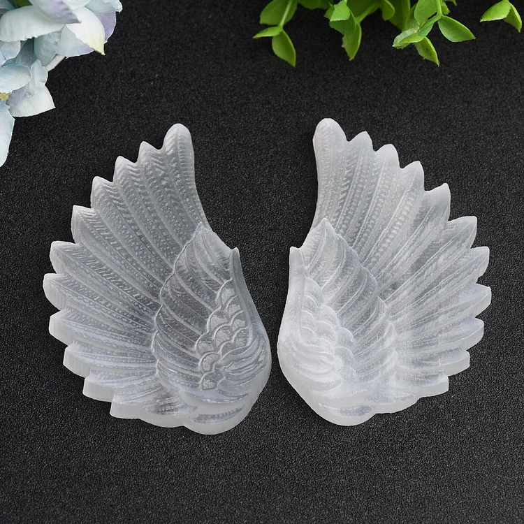 Crystal Pair of Wings Carving