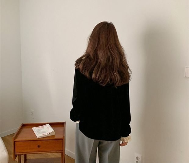 Lace Trim Long-Sleeve Blouse YP4442