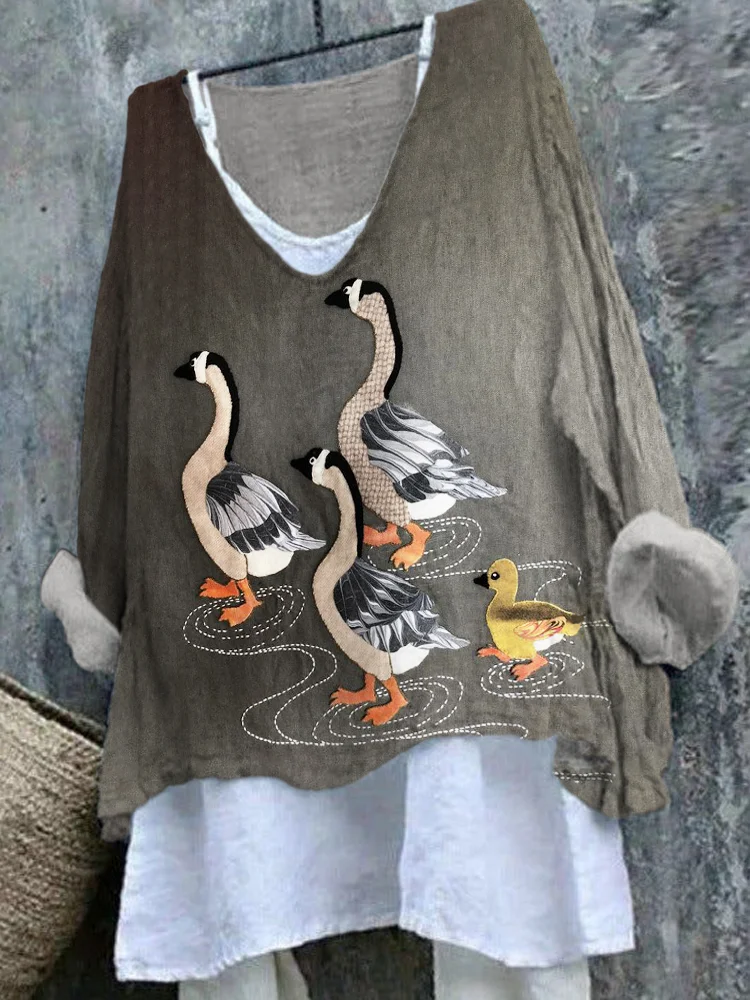 Farm Duck Animal Patch Embroidered Linen V-Neck T-Shirt